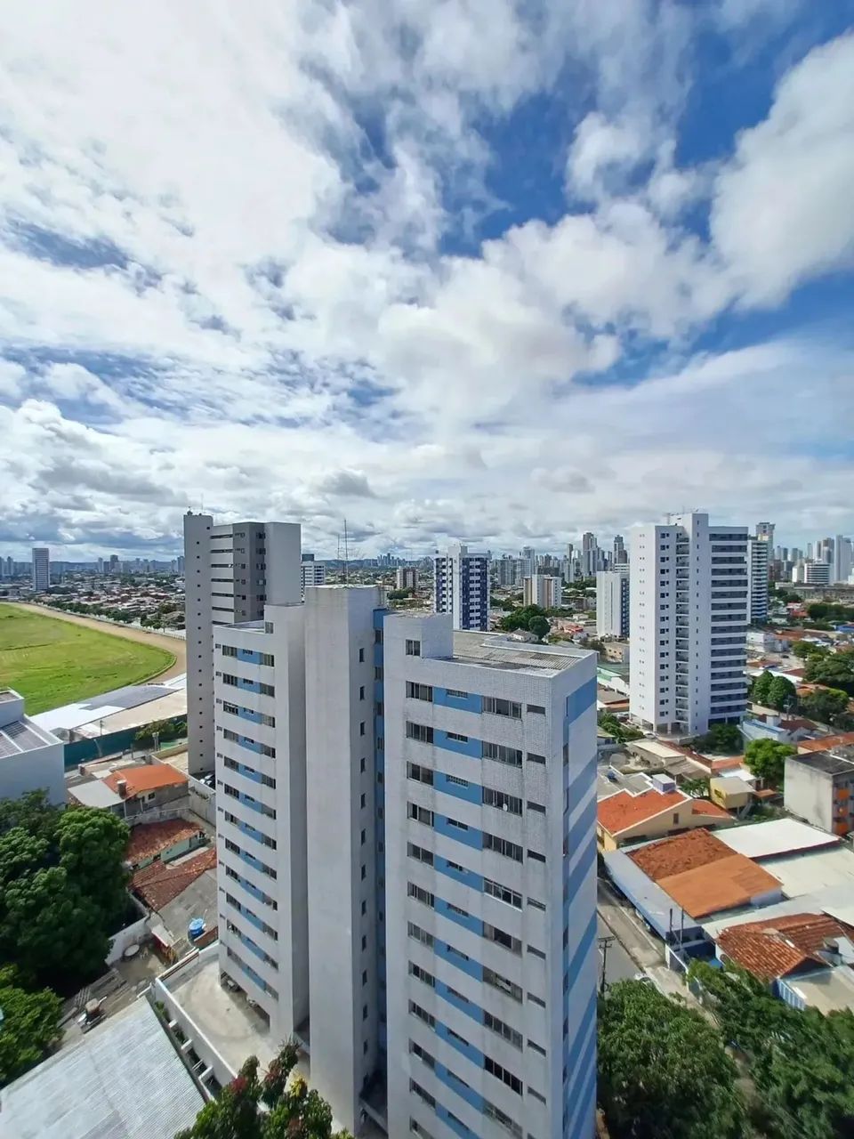 Imóvel para aluguel e venda possui 61 metros quadrados com 3 quartos em Prado - Recife - P - Foto 2