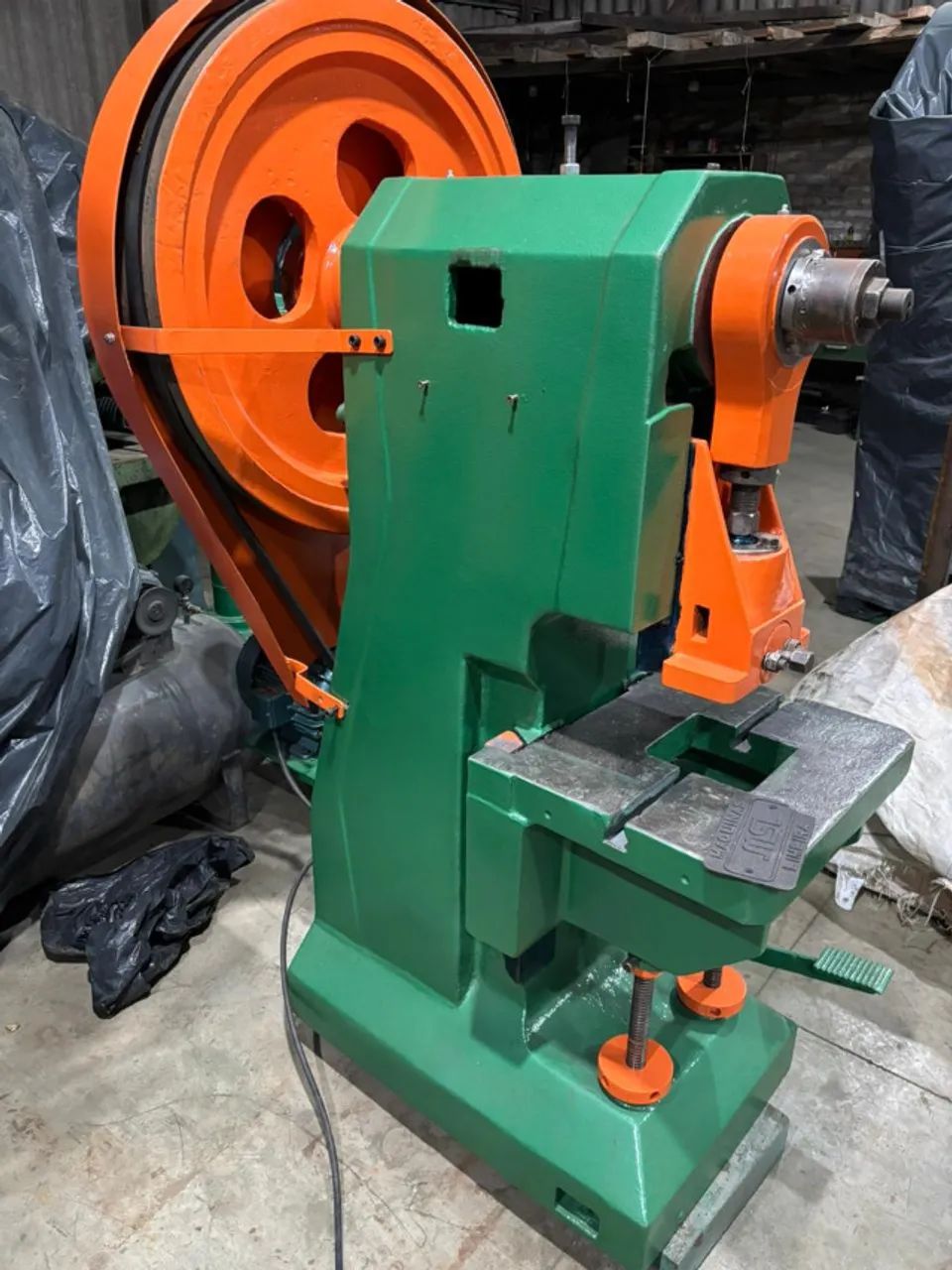 Prensa Excêntrica 25 Ton Retrofitada