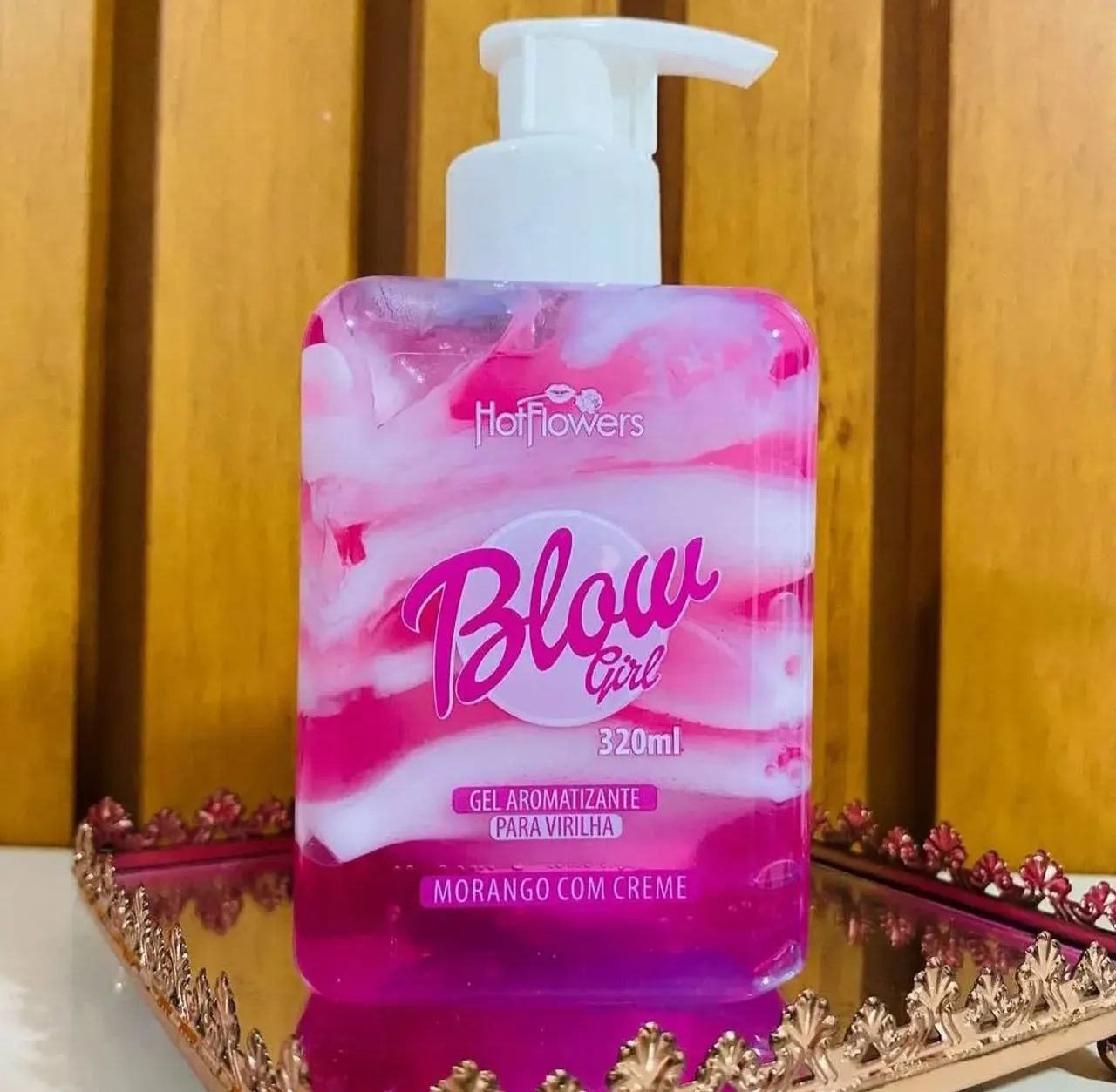 Gel íntimo Blow Girl Morango com creme 320ml