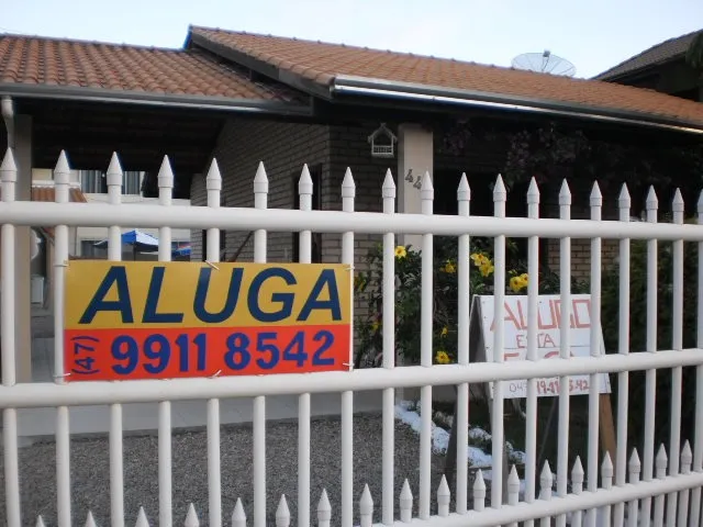 Casa para 12 pessoas com piscina ideal para suas ferias