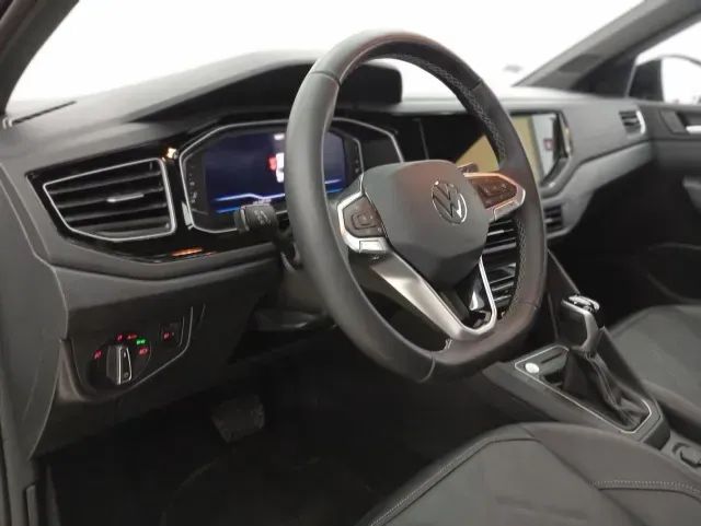 Virtus 2024 Exclusive 250tsi 1.4 turbo automático Flex Km15.51 com Garantia de Fabrica - Foto 2