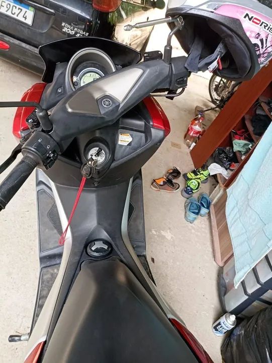 Vendo nmax 2017 baixo km 