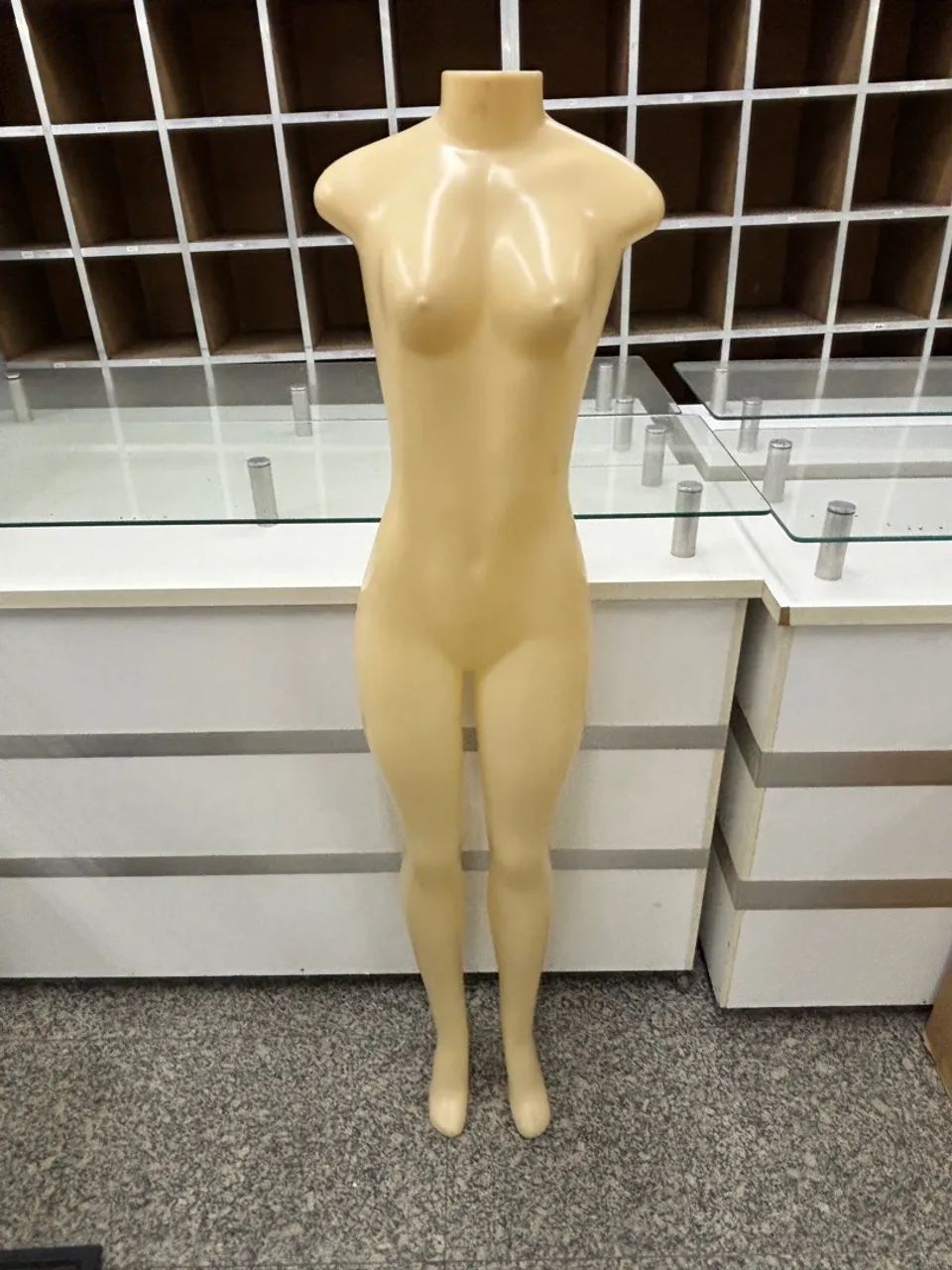 Manequim Feminino 