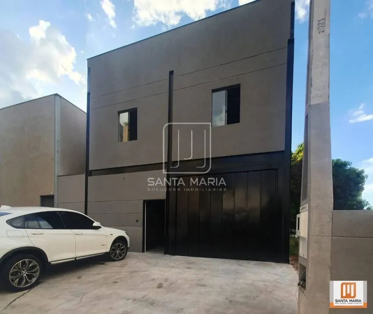 Salão/Galpão (salão - sobrado)