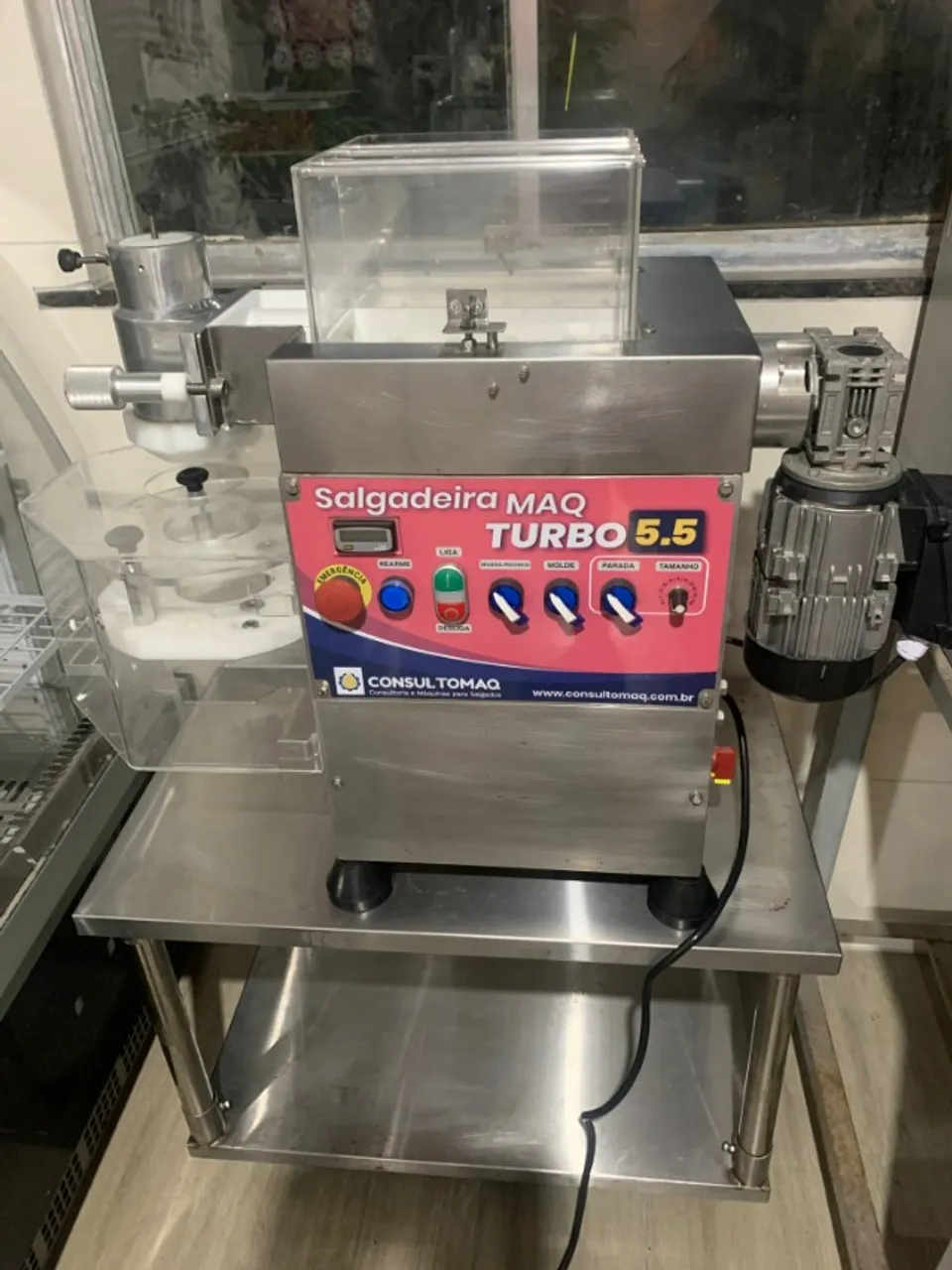 MAQUINA MODELADORA DE SALGADOS