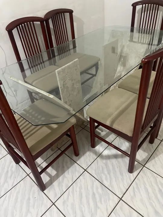 Mesa 6 cadeiras tampo de vidro e base mármore  - Foto 5