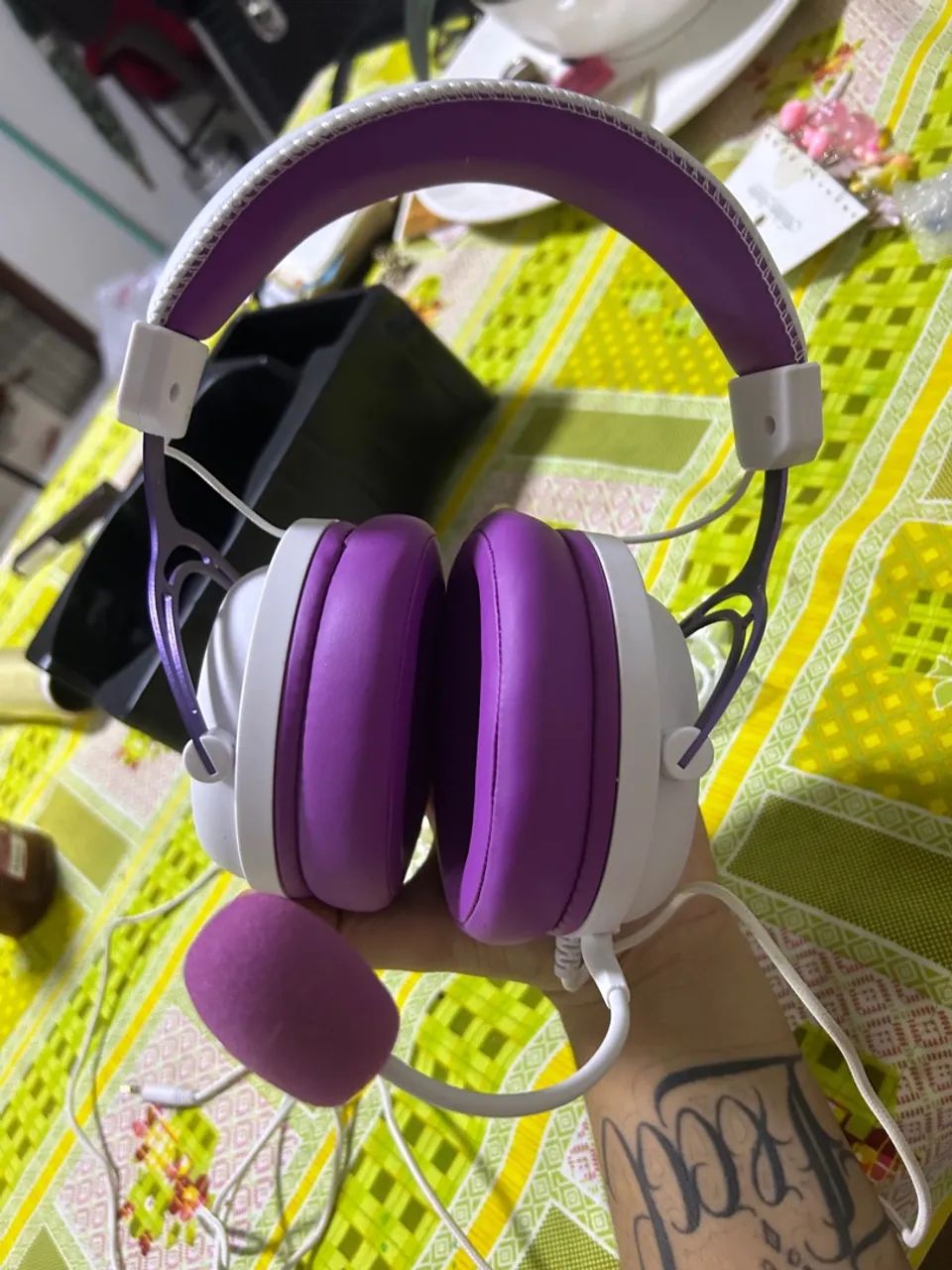 HEADSET GAMER REDRAGON DIOMEDES BRANCO COM ROXO - Foto 3