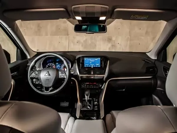 Eclipse Cross (Único dono)