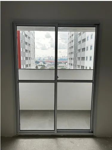 PORTA BALCÃO CORRER SACADA | ALUMÍNIO E VIDRO