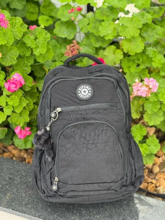 Mochila Kipling Estampada e lisa - Foto 4