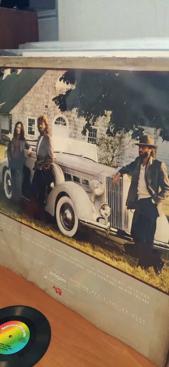 Disco de Vinil Bee Gees - Living Eyes - Foto 2