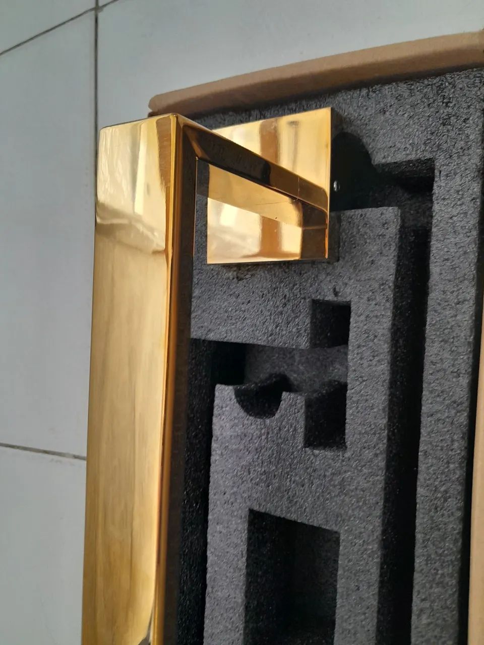 Porta toalha de metal dourado  - Foto 5