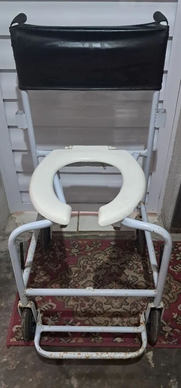 Cadeira geriátrica de banho