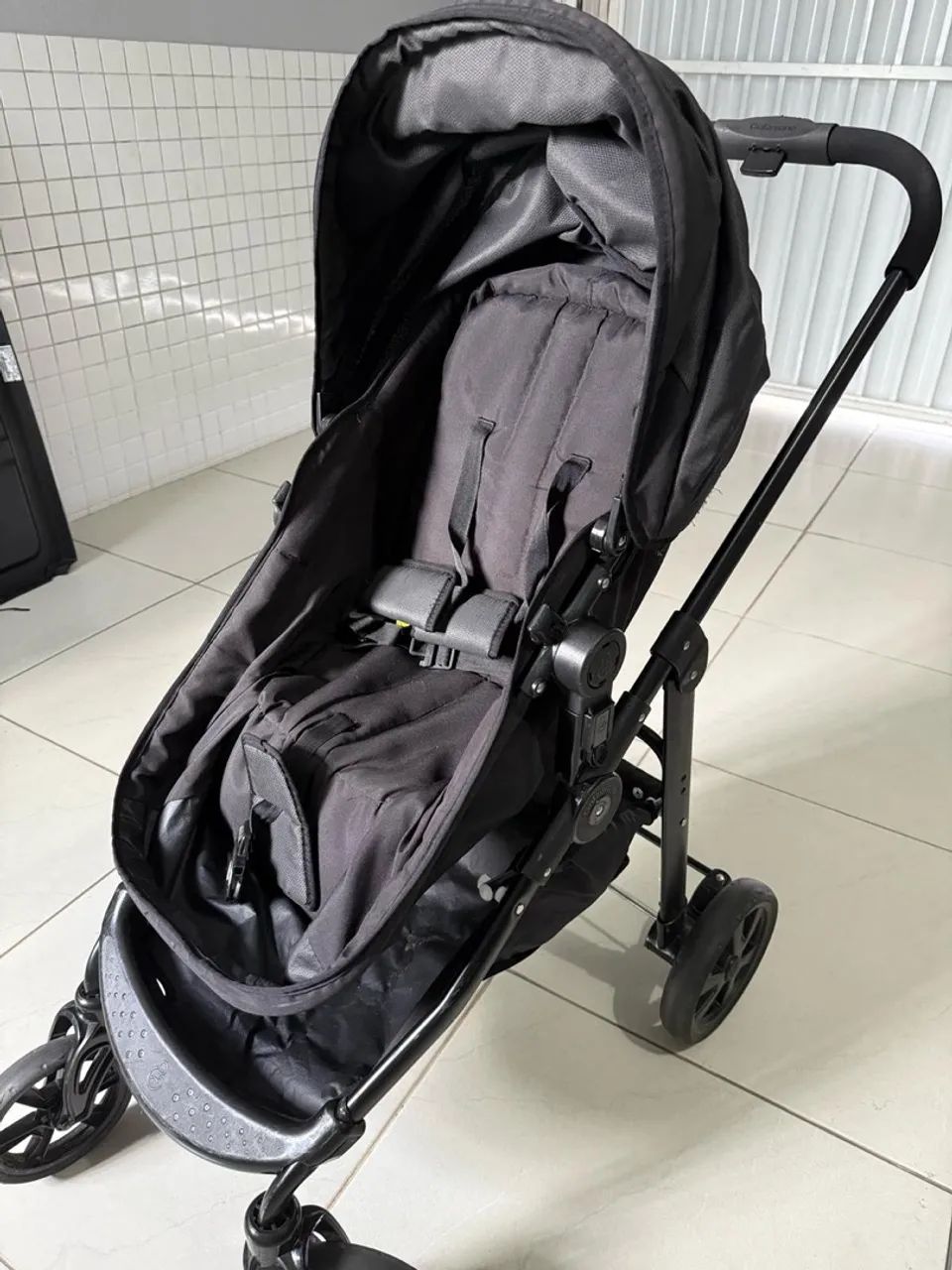 Carrinho de Bebê - Prático e Confortável - Foto 4