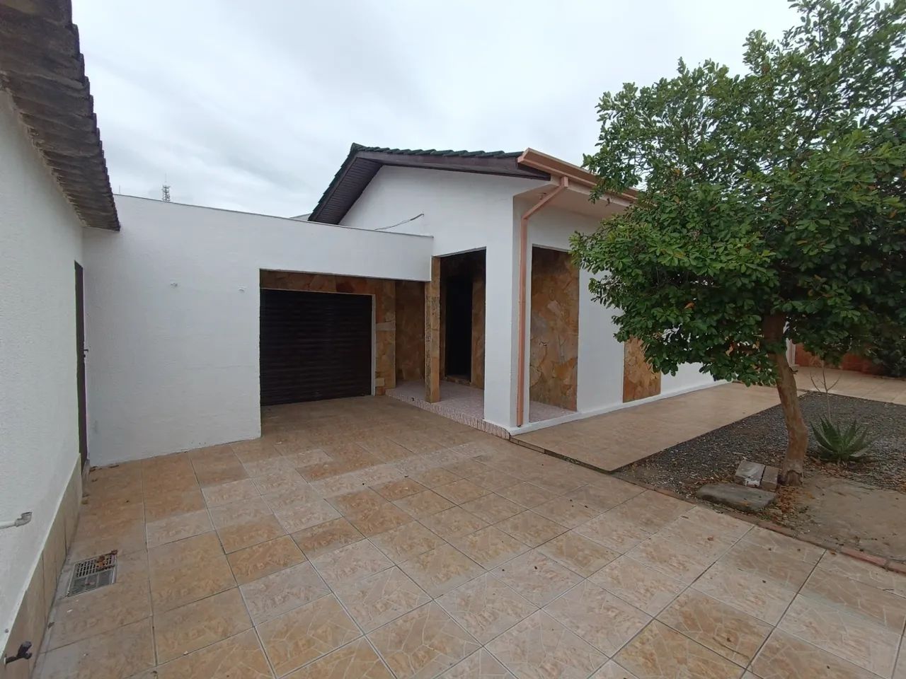 Locação de Casa em CANOAS-RS, bairro SÃO JOSÉ com 110m² Área Const. Locação de Casa em CAN - Foto 2