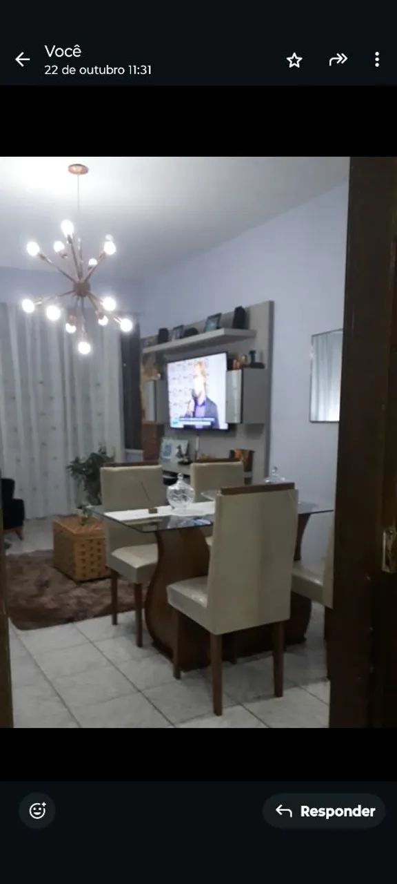 Vendo mesa completa com 4 cadeiras e capas - Foto 2