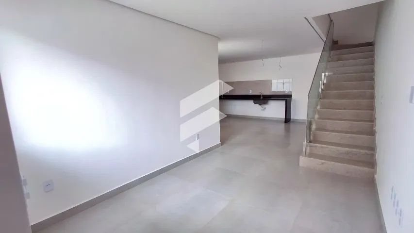 Vende-se Casa com 3 quartos em Interlagos - Foto 4