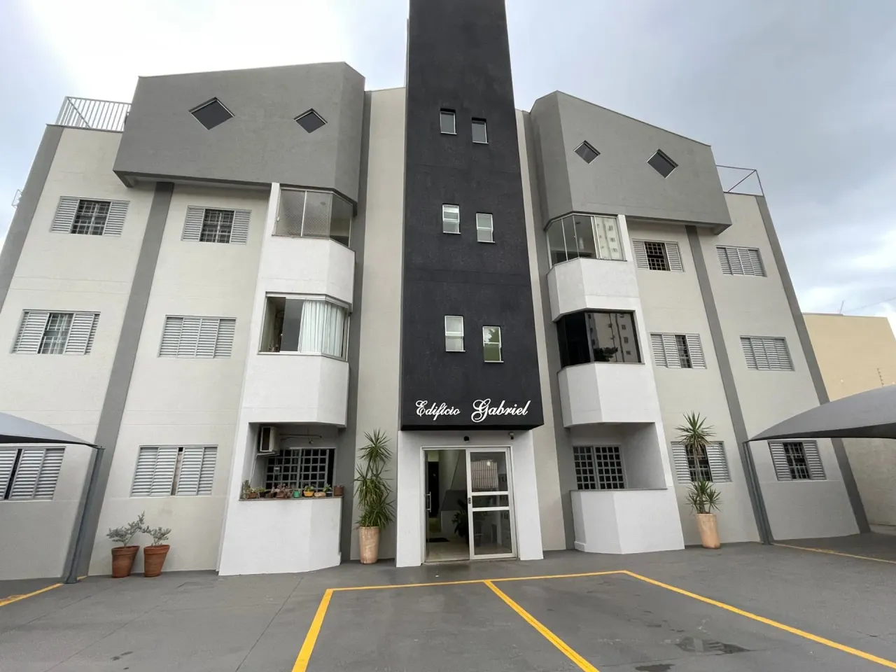 EDIFICO GABRIEL MOBILIADO