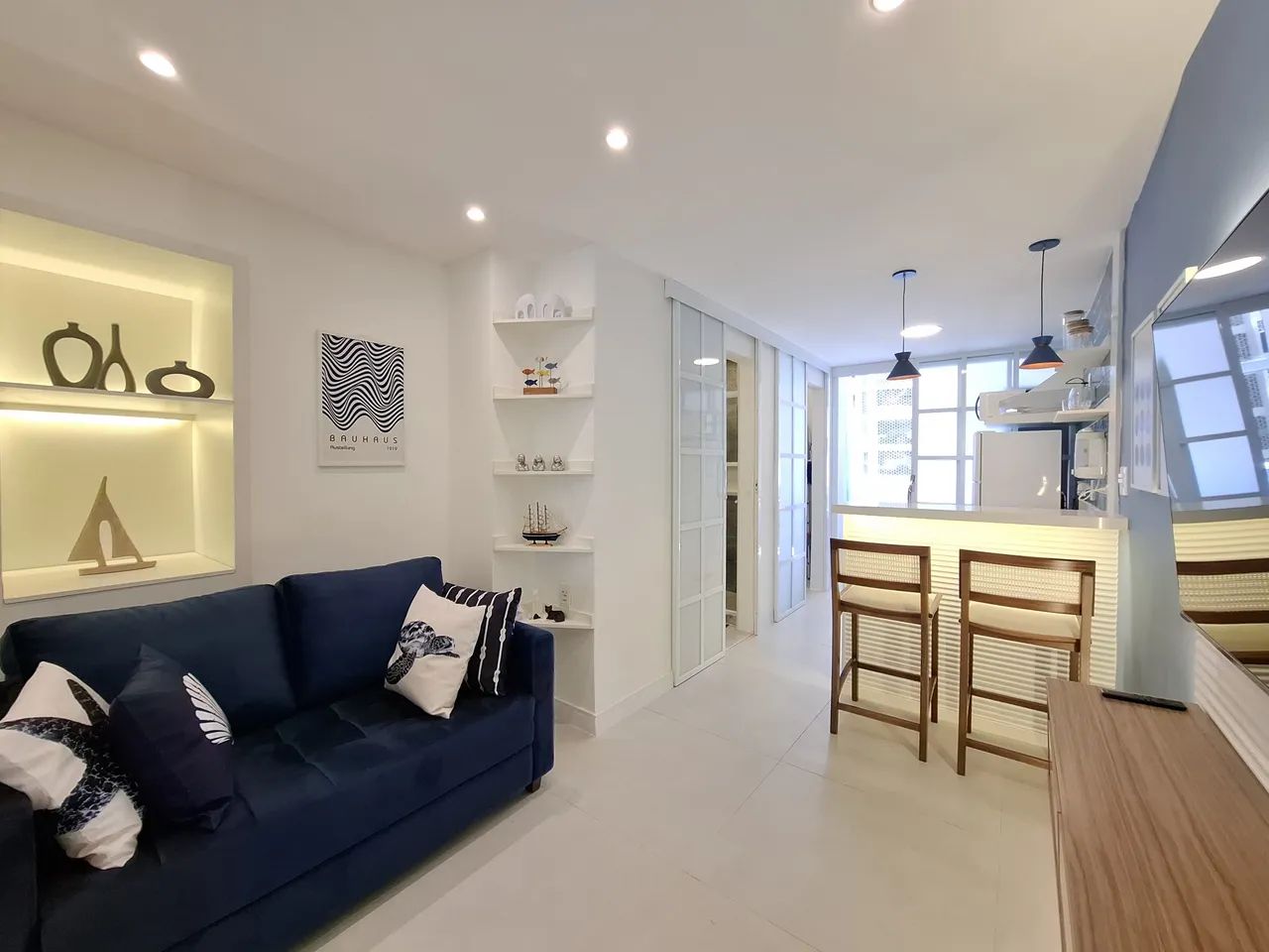 Imóvel diferenciado! Completamente novo! Reformado e Mobiliado! Porteira Fechada! Primeira - Foto 3