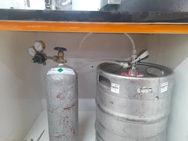 Chopera com 4 Barril e kit completo! - Foto 3