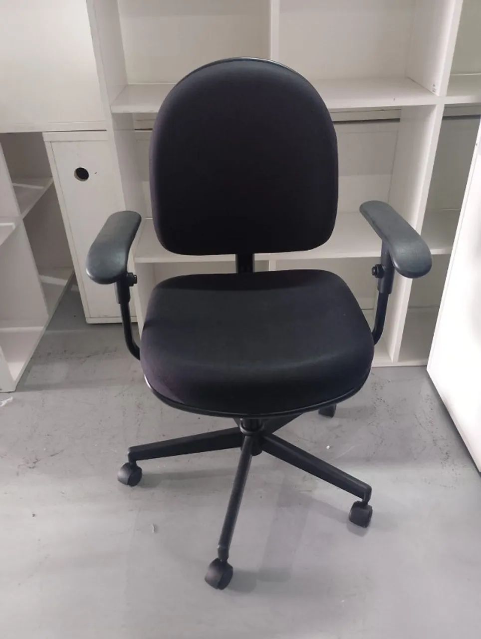 Cadeiras de Escritório Giroflex Polytrop - Foto 4