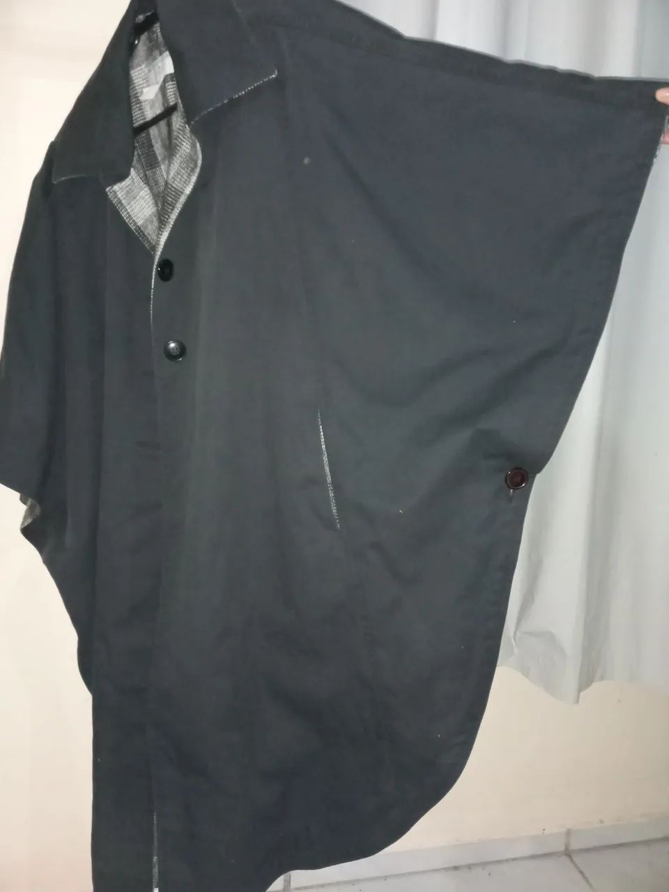 Casaco Feminino Preto com Detalhe em Xadrez - Foto 4