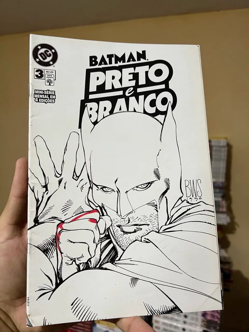 Batman Preto e Branco 4 edições completa editora abril ano 1998 - Foto 5