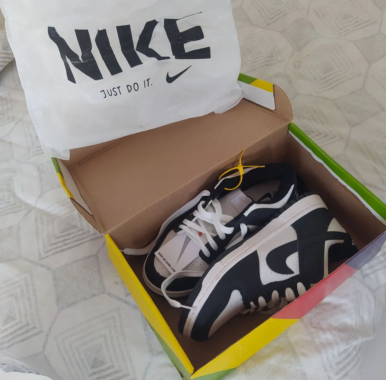 Nike SB Dunk Low - Preto e Branco