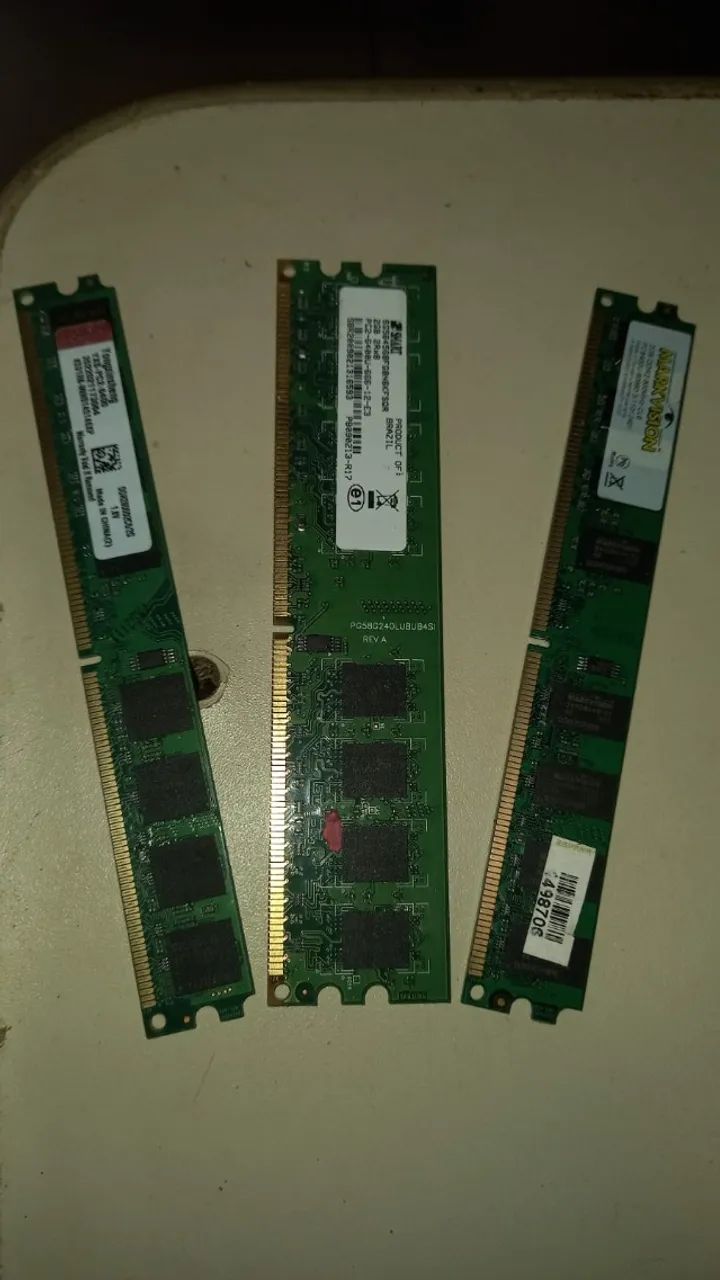 Memória RAM DDR2 2GB - Com Garantia