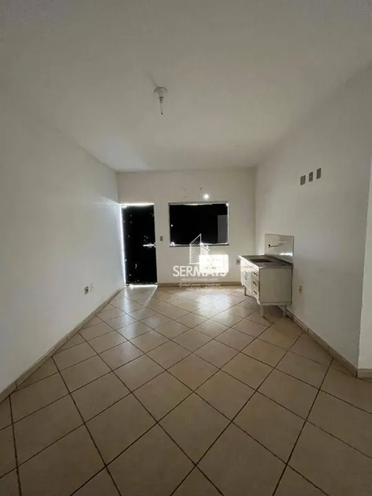 Kitnet para Locação - Av. Carlos Gomes 750$