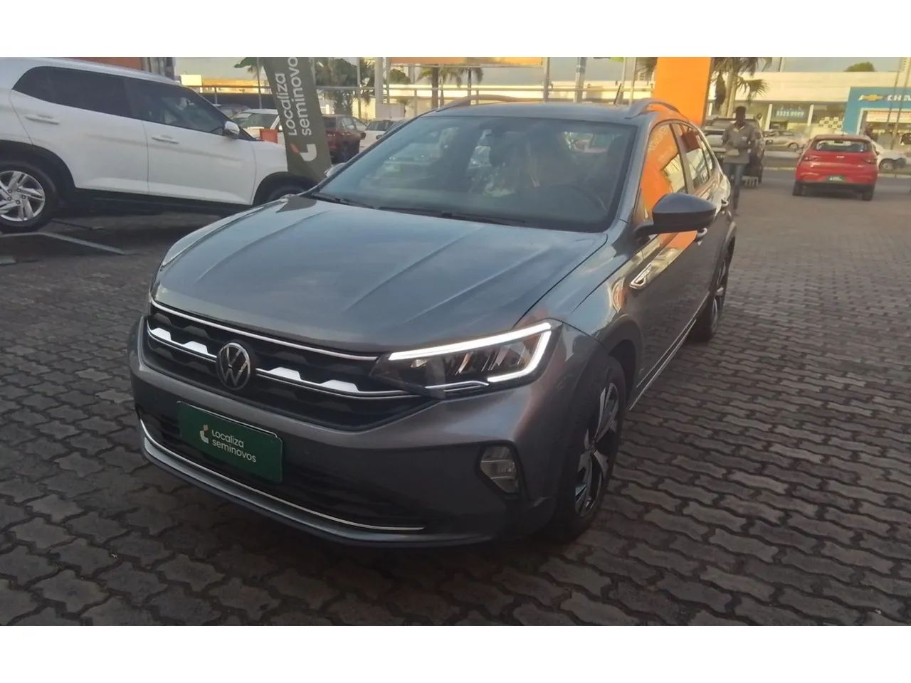 Volkswagen Nivus 2024 1.0 200 tsi total flex highline automático