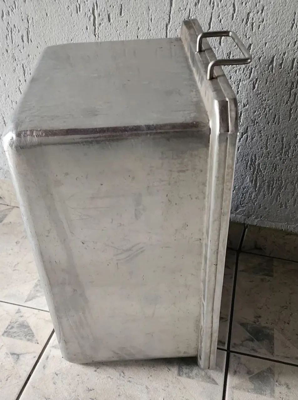 Cuba de inox (40x45x24) usada 