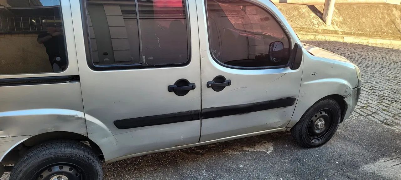 Fiat Doblo ESSENCE 1.8 16V FLEX 2013