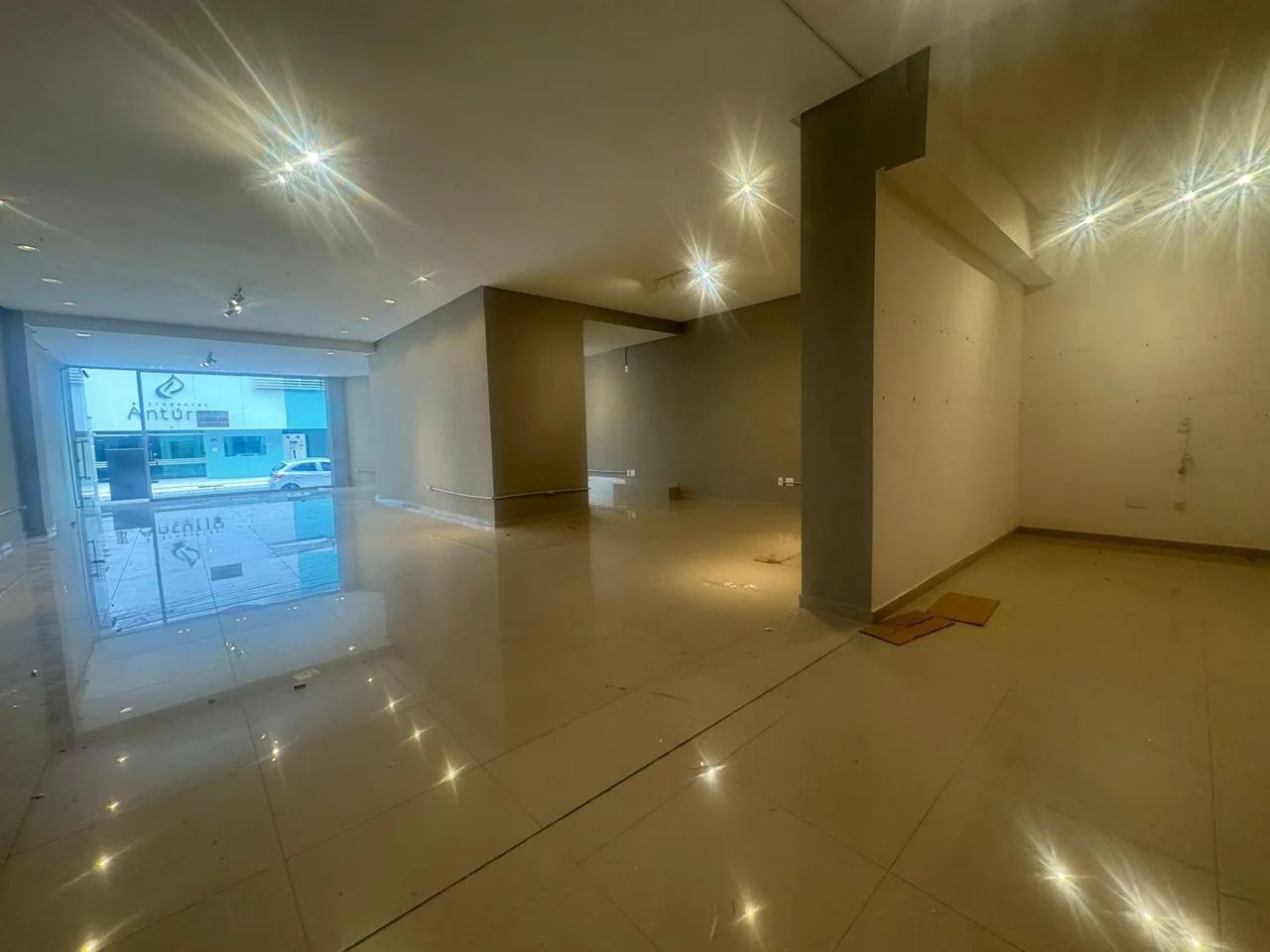 SALA COMERCIAL PRÓXIMO À AVENIDA BRASIL - BALNEÁRIO CAMBORIÚ - Foto 3