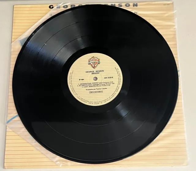 LP Vinil George Benson - Breezin' - Foto 4