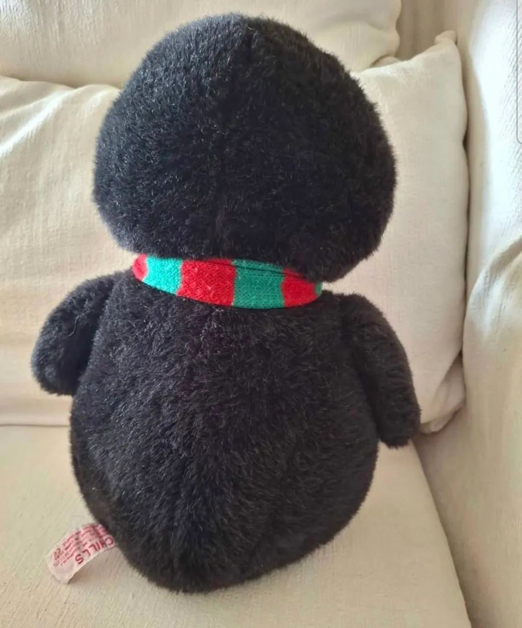 Pinguim de Pelúcia com Cachecol - 35 cm - Foto 4