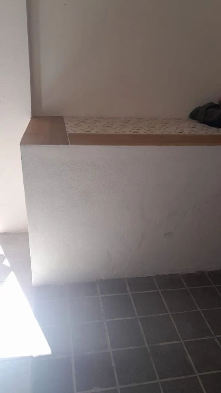 Alugo KITNET em Laranjeiras 
