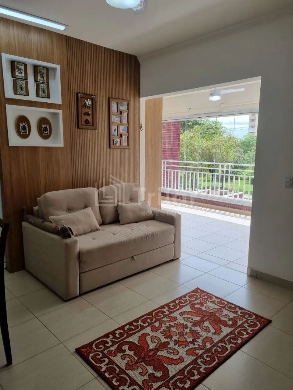 Jardim Aquárius - Frente a praça!