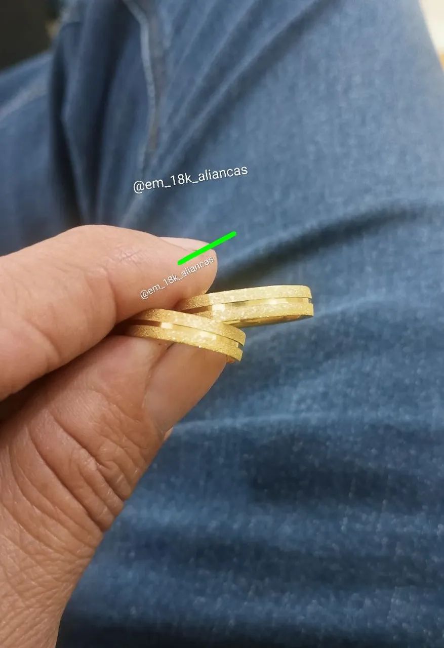Alianças em Prata Banhado - Com gravação e estojo de Brinde  - Foto 2