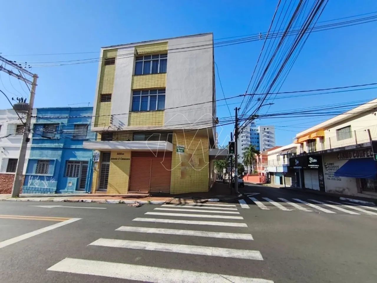 Locação de Comercial / Sala na cidade de Araraquara