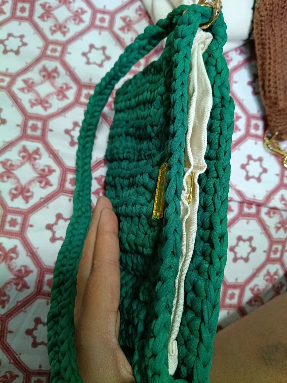 Bolsa de crochê de mão  - Foto 4