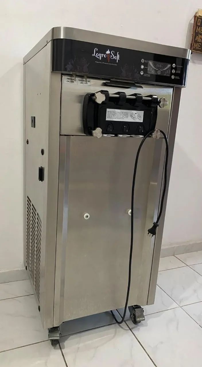 Máquina de Sorvete 