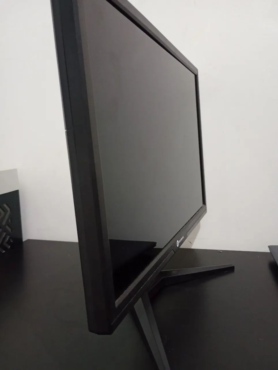 Monitor semi novo goldentec 