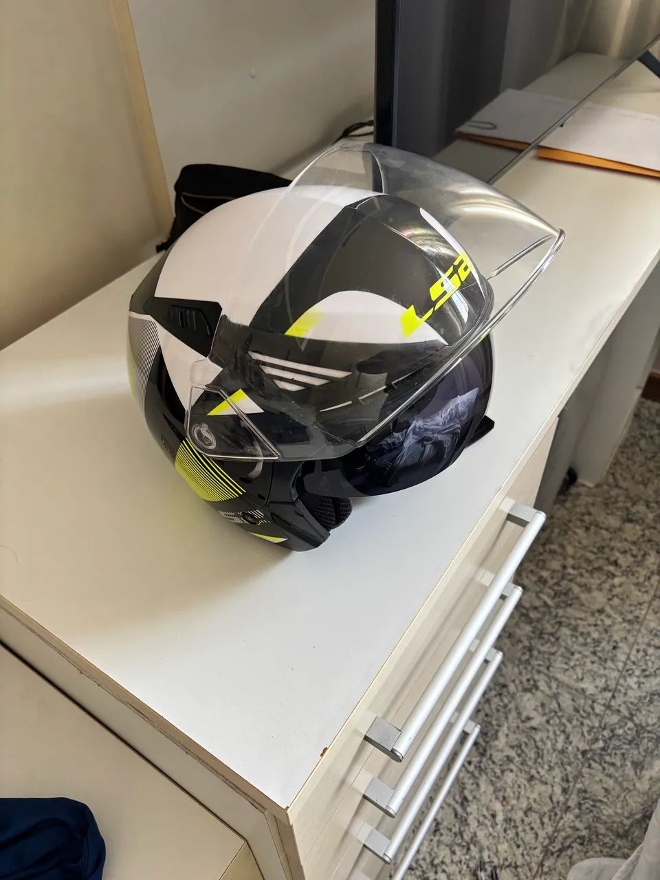 Capacete Ls2 open face.