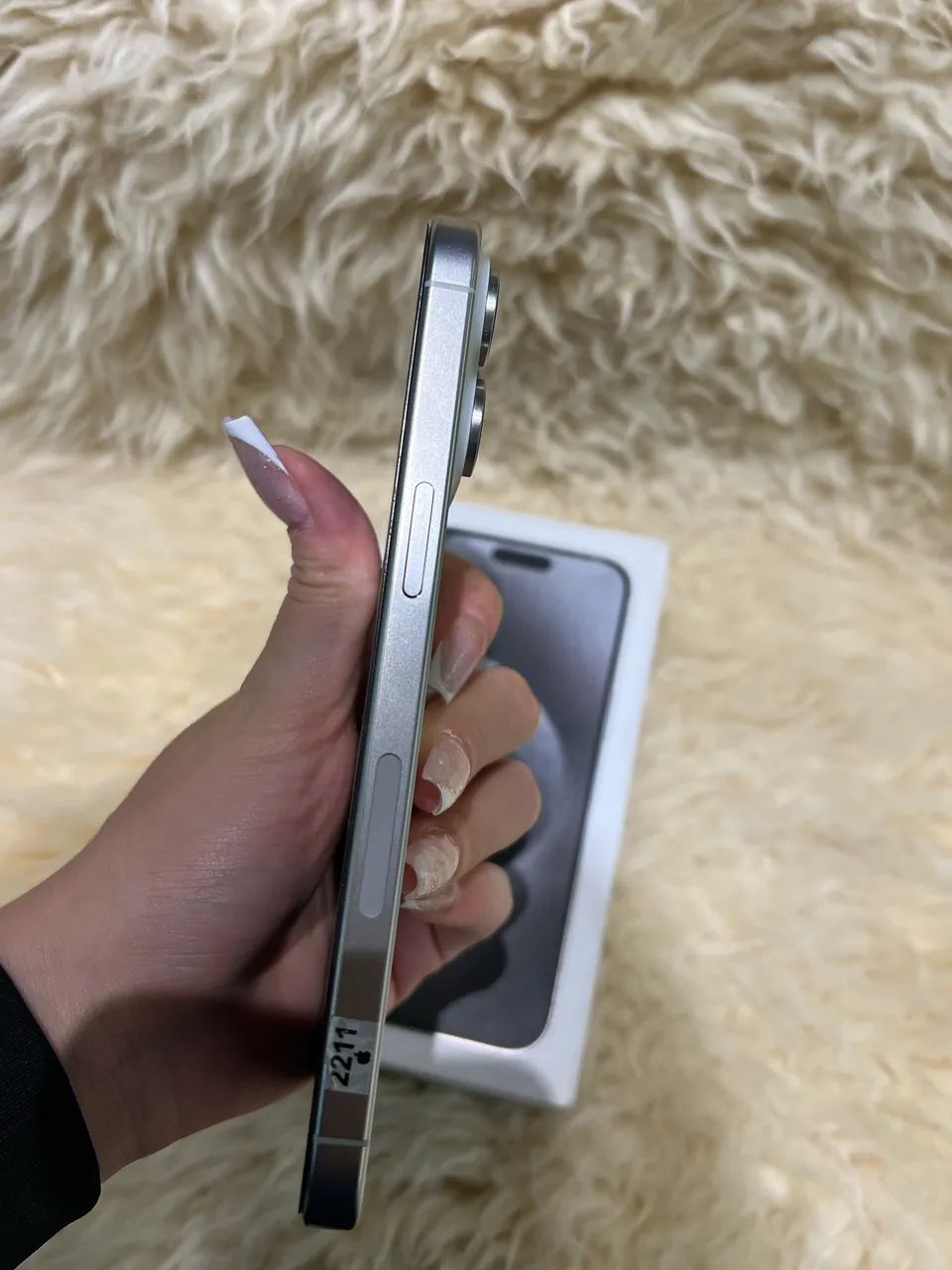 IPHONE 15 PRO MAX 256/SEMINOVO COM CAIXA  - Foto 2