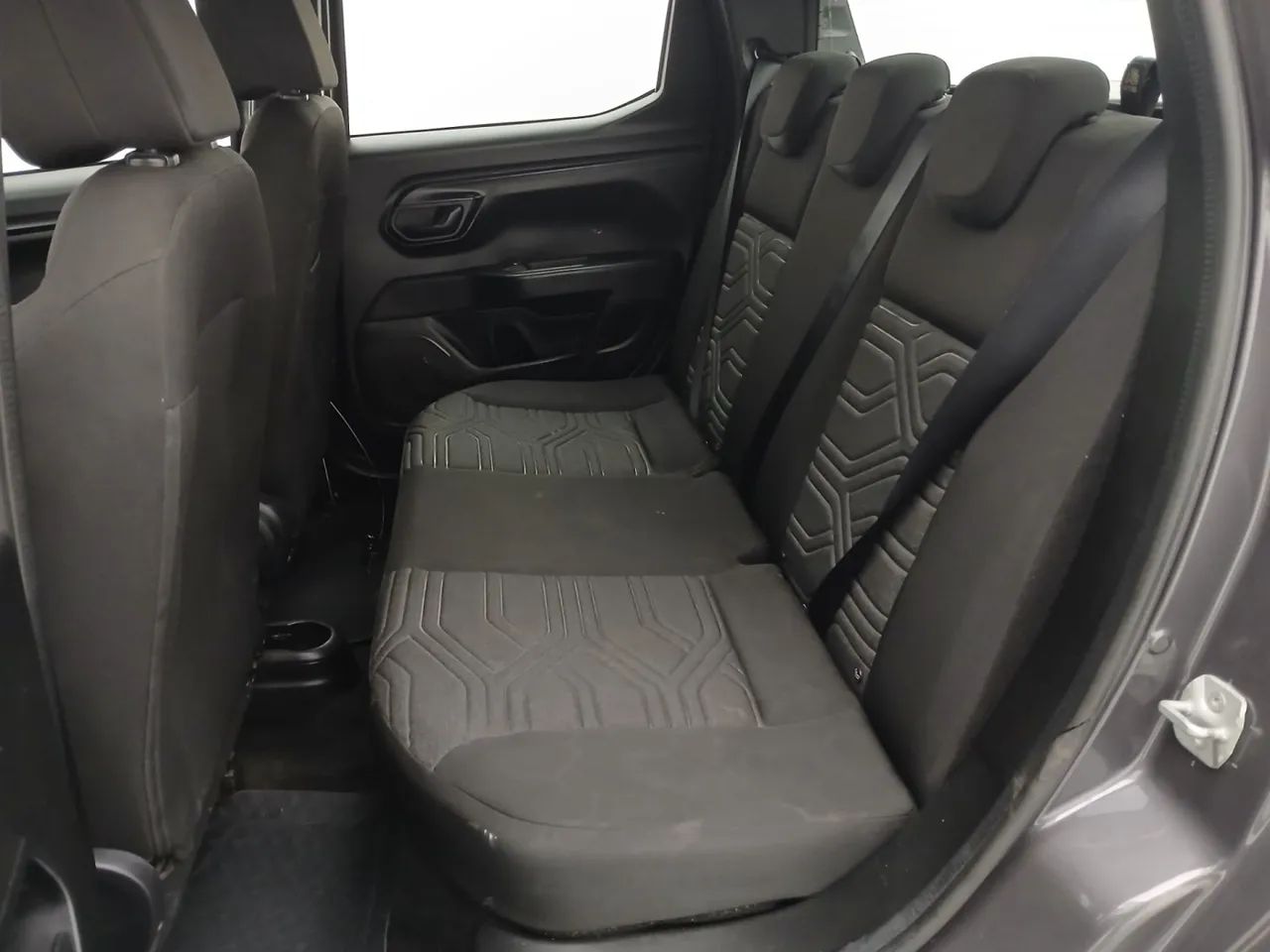 Fiat Strada Freedom 1.3 Flex 8V CD, foto 15 de 16