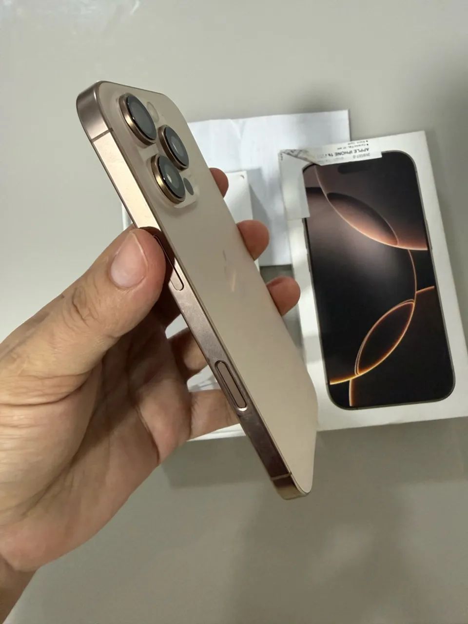 iPhone 16 pro 256GB - Foto 4