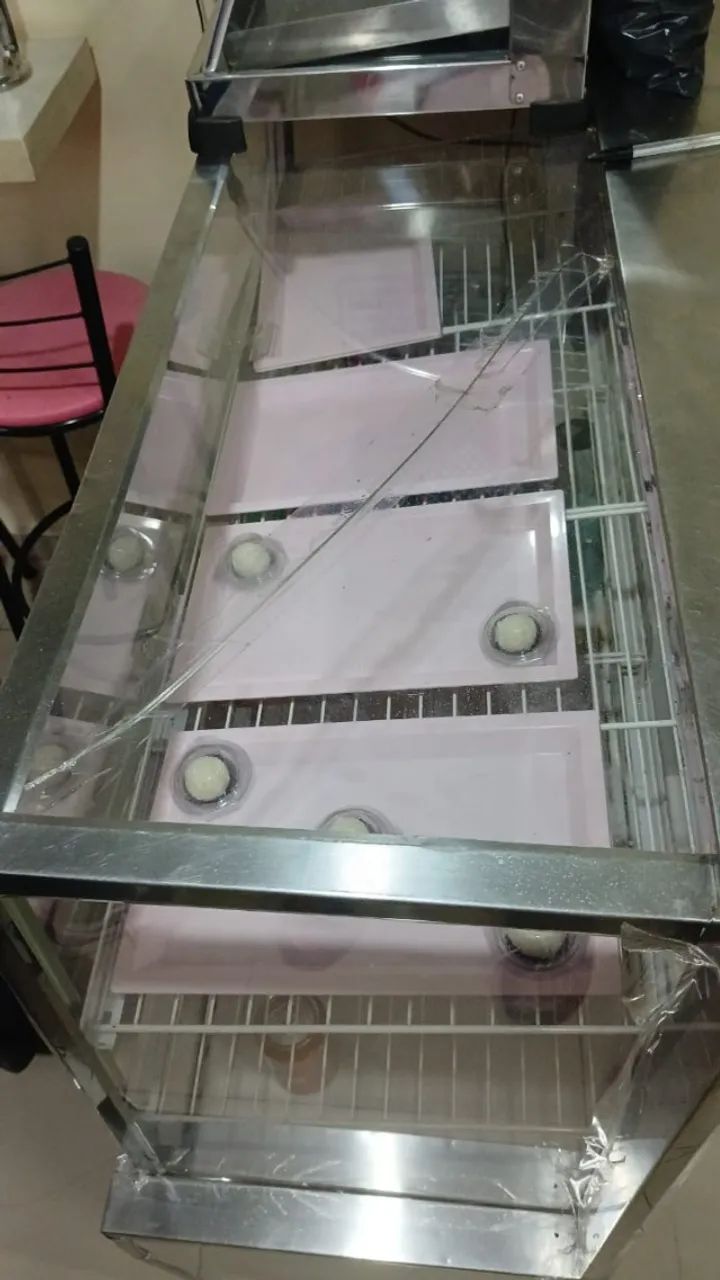Vitrine Refrigerada Confeitaria - Foto 5