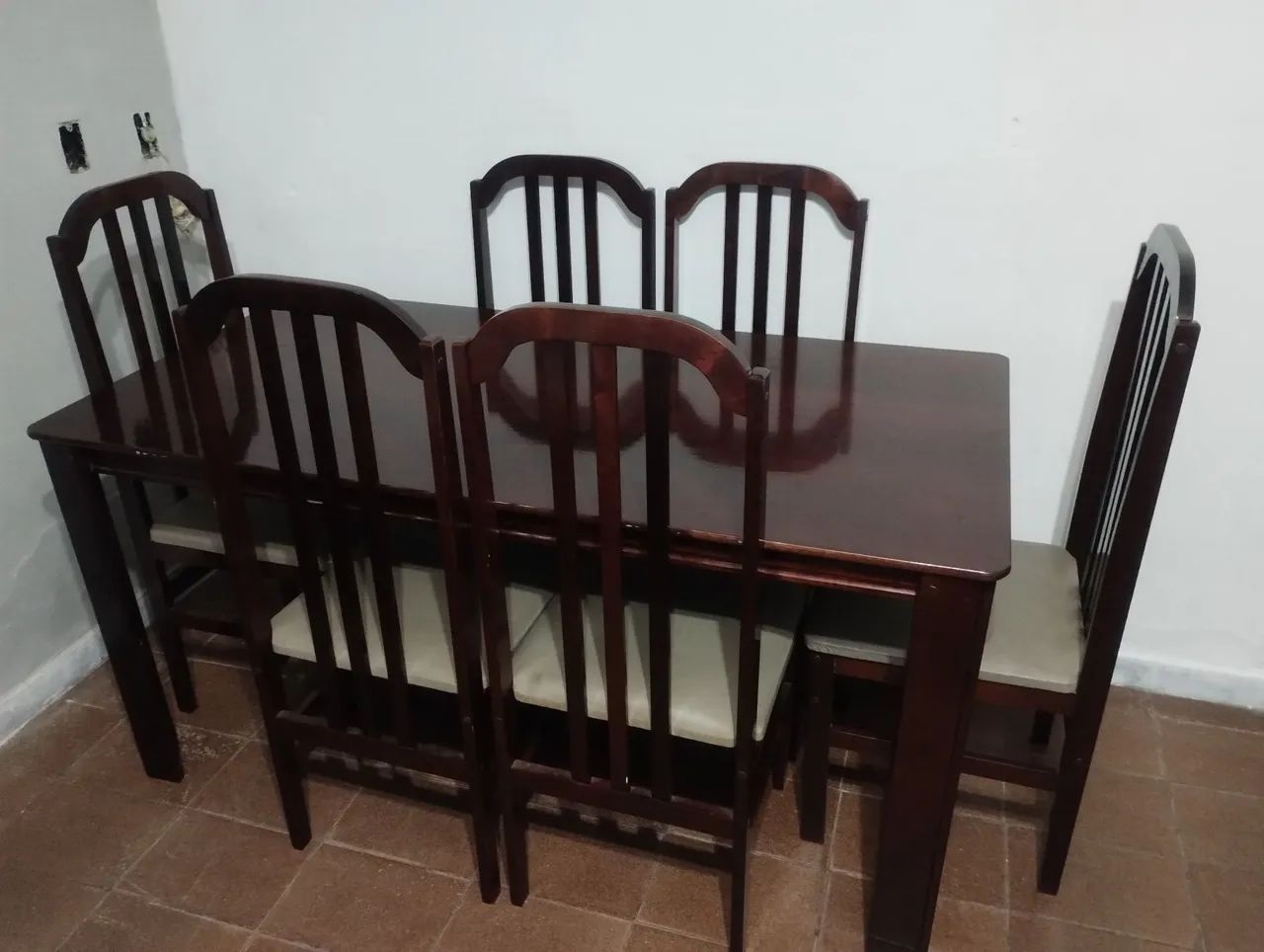 Mesa de jantar 6 cadeiras 