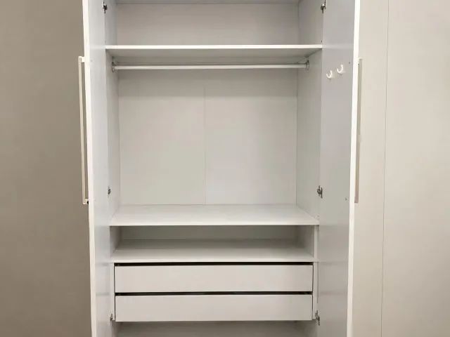 GUARDA ROUPA BRANCO 7 PORTAS - Foto 5